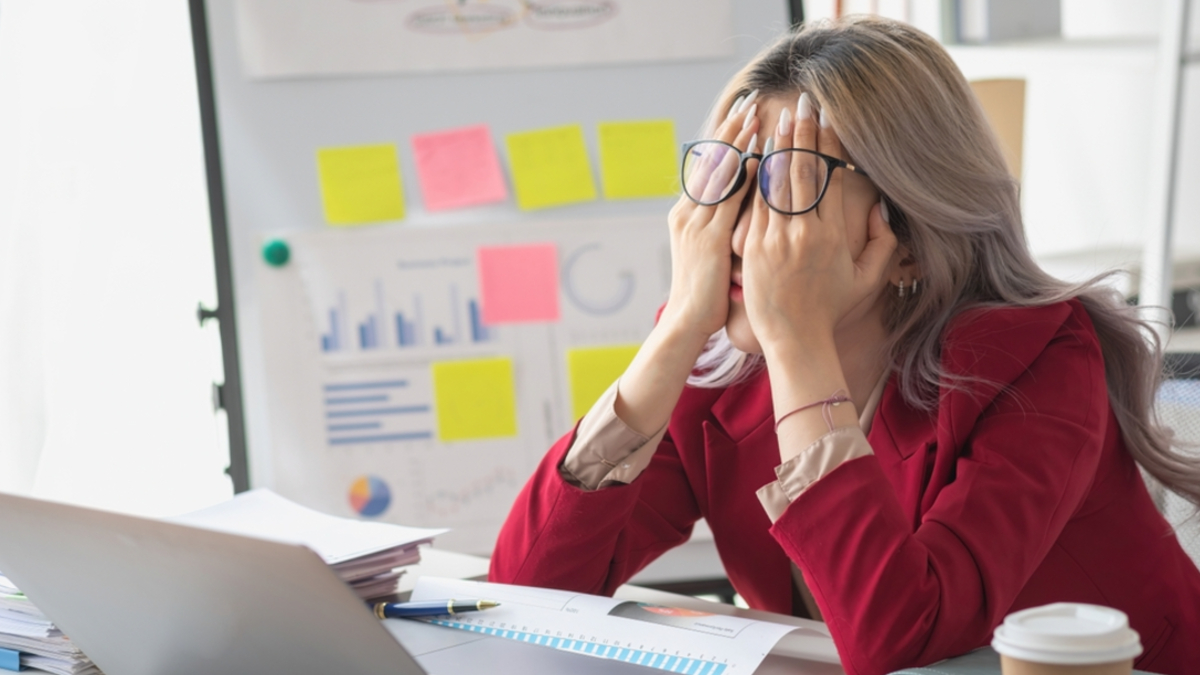 burnout_woman_shutterstock_2343263359